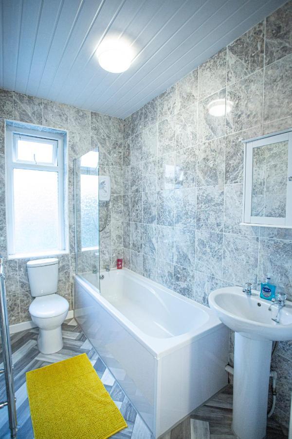 מידלטון Cheerful 3 Bedroom Home With Netflix And Wi-Fi מראה חיצוני תמונה